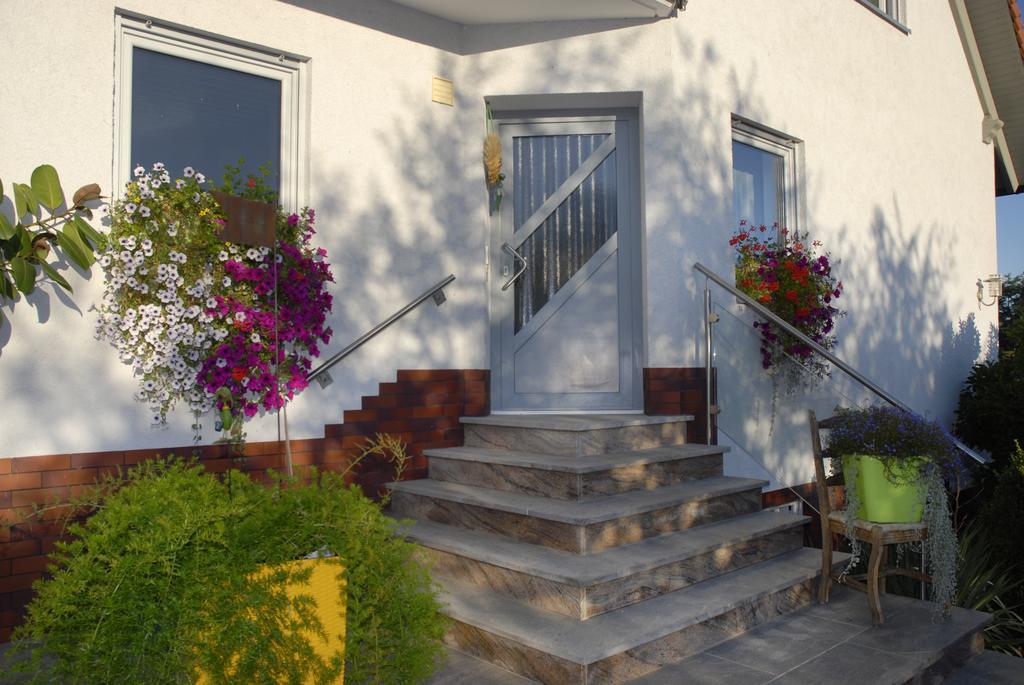 Gasthaus-Pension Hofmann Oberdachstetten Zewnętrze zdjęcie